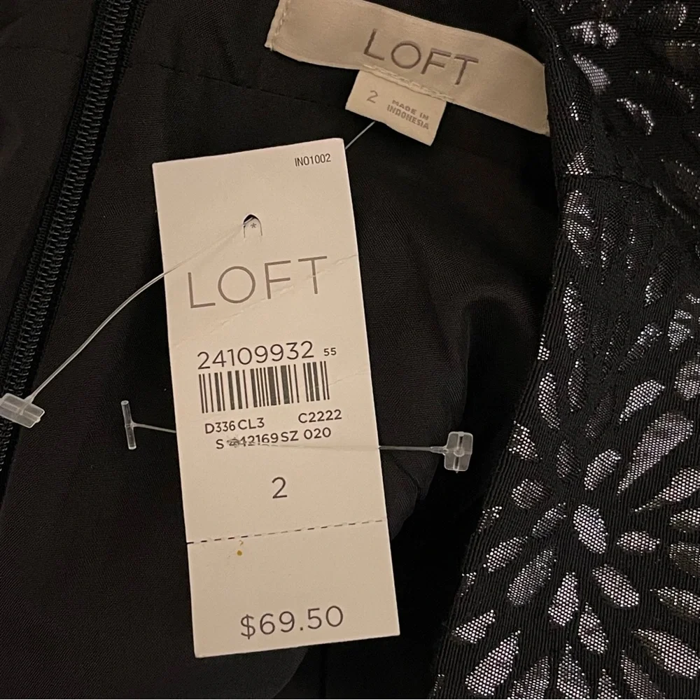 NWT LOFT Metallic Jacquard Embossed Faux Wrap Skirt (black) - 2